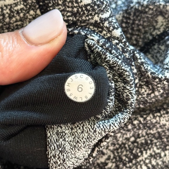 Sz 6 Lululemon Wunder Under full length 26” black white print Hi-Rise 7/8 Tight - Picture 7 of 8